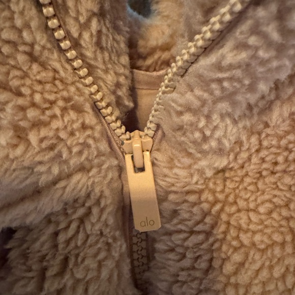 ALO Yoga Tan Fleece Jacket - Picture 3 of 4